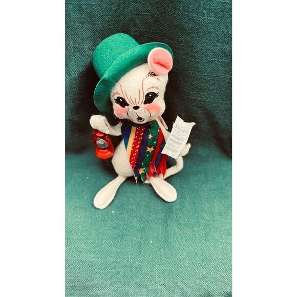 Annalee Caroler Mouse 8.5 with Lantern christmas holiday - Picture 1 of 6